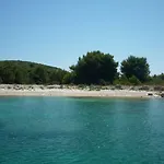 Pika 3 * Marina